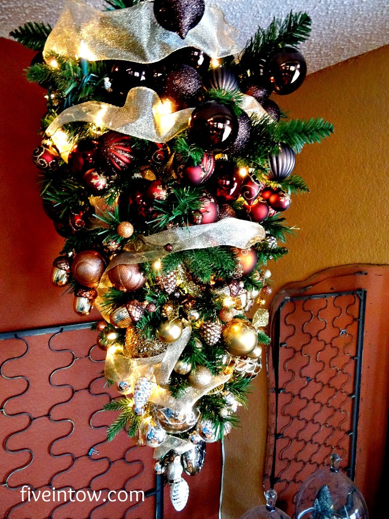 Simply Homemade: Inverted Christmas Tree - Kristen Anne Glover